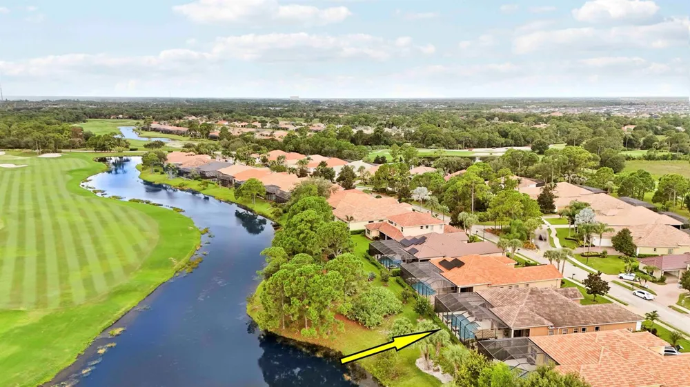 8618 Tompson Point Road Port St. Lucie, FL 34986