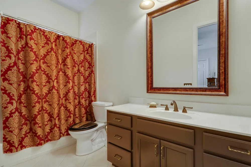 8618 Tompson Point Road Port St. Lucie, FL 34986