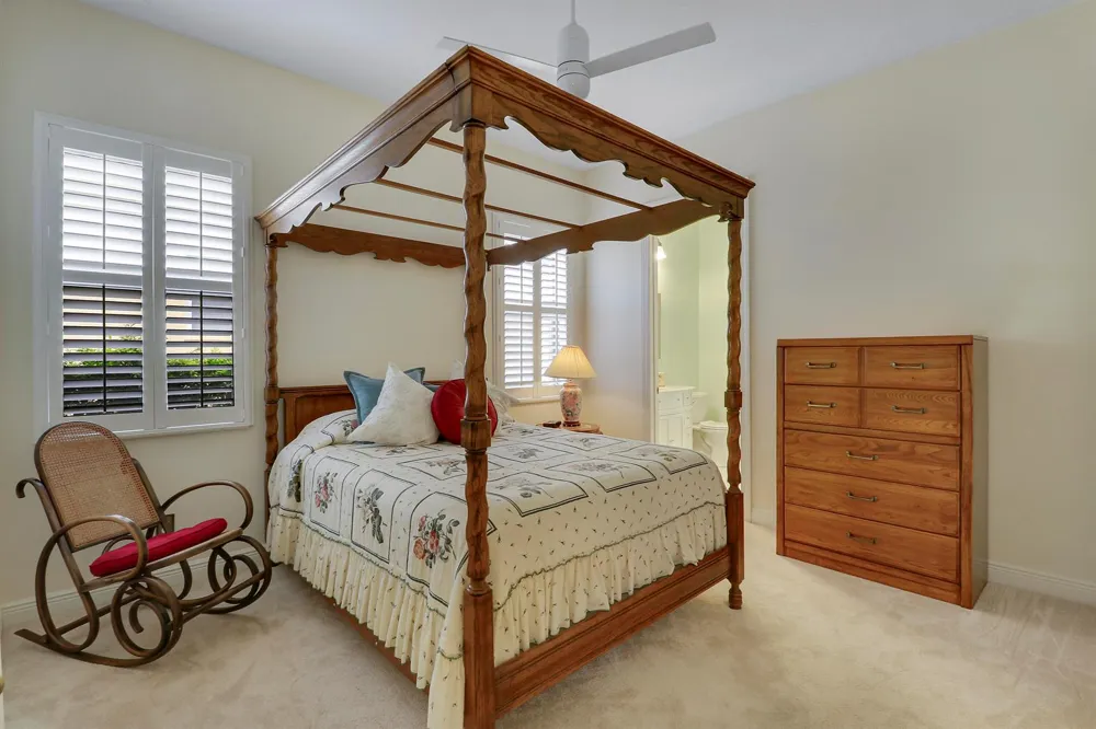 8618 Tompson Point Road Port St. Lucie, FL 34986