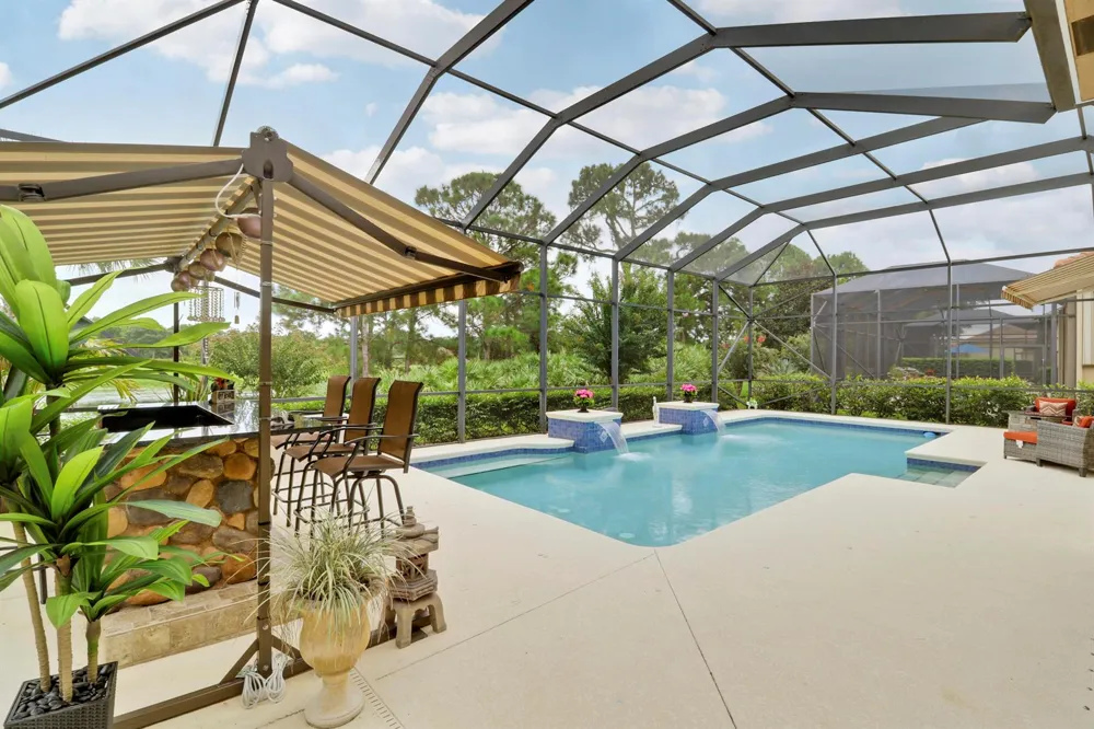 8618 Tompson Point Road Port St. Lucie, FL 34986