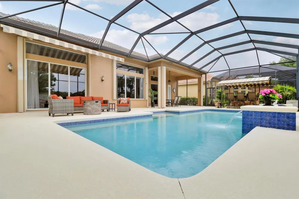 8618 Tompson Point Road Port St. Lucie, FL 34986