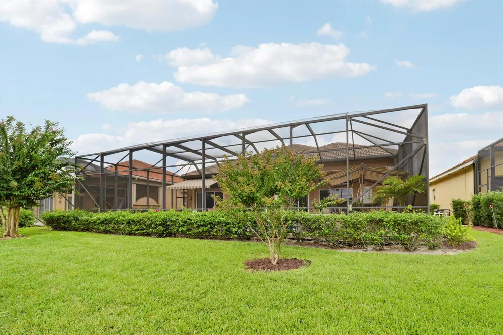 8618 Tompson Point Road Port St. Lucie, FL 34986