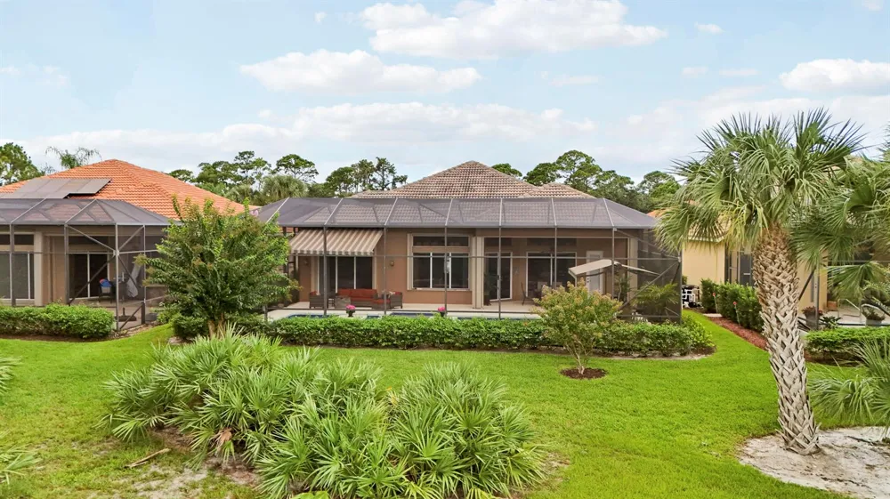8618 Tompson Point Road Port St. Lucie, FL 34986