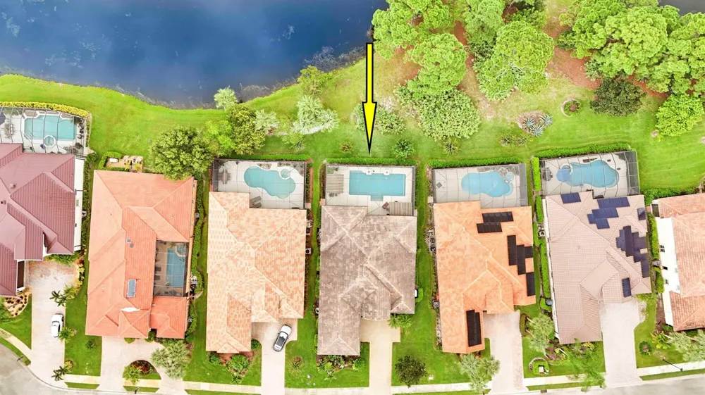 8618 Tompson Point Road Port St. Lucie, FL 34986