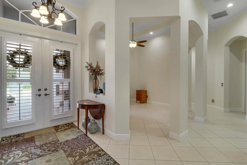 8618 Tompson Point Road Port St. Lucie, FL 34986