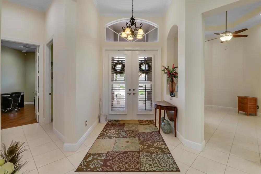 8618 Tompson Point Road Port St. Lucie, FL 34986