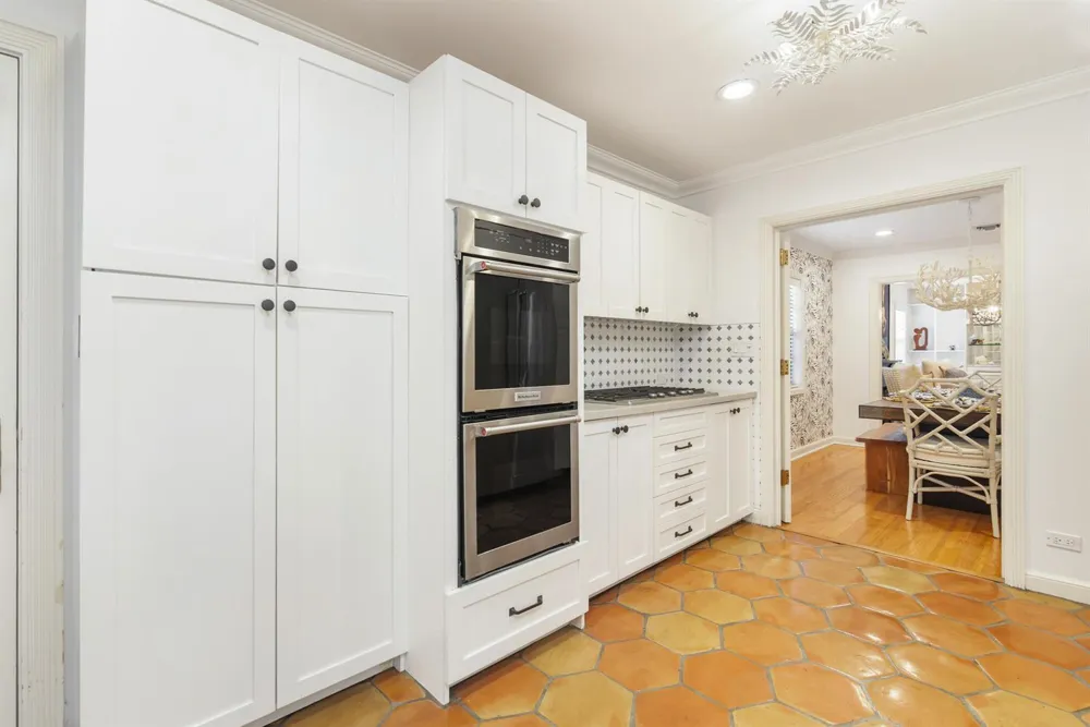 332 PILGRIM ROAD West Palm Beach, FL 33405