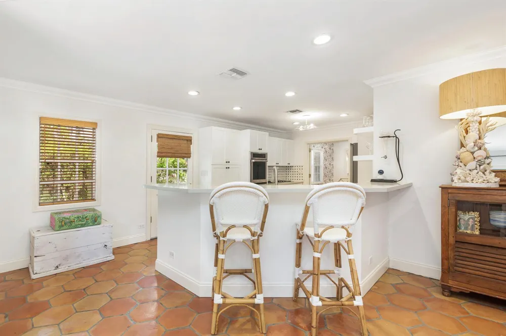 332 PILGRIM ROAD West Palm Beach, FL 33405