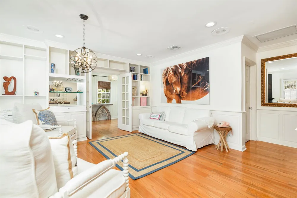 332 PILGRIM ROAD West Palm Beach, FL 33405