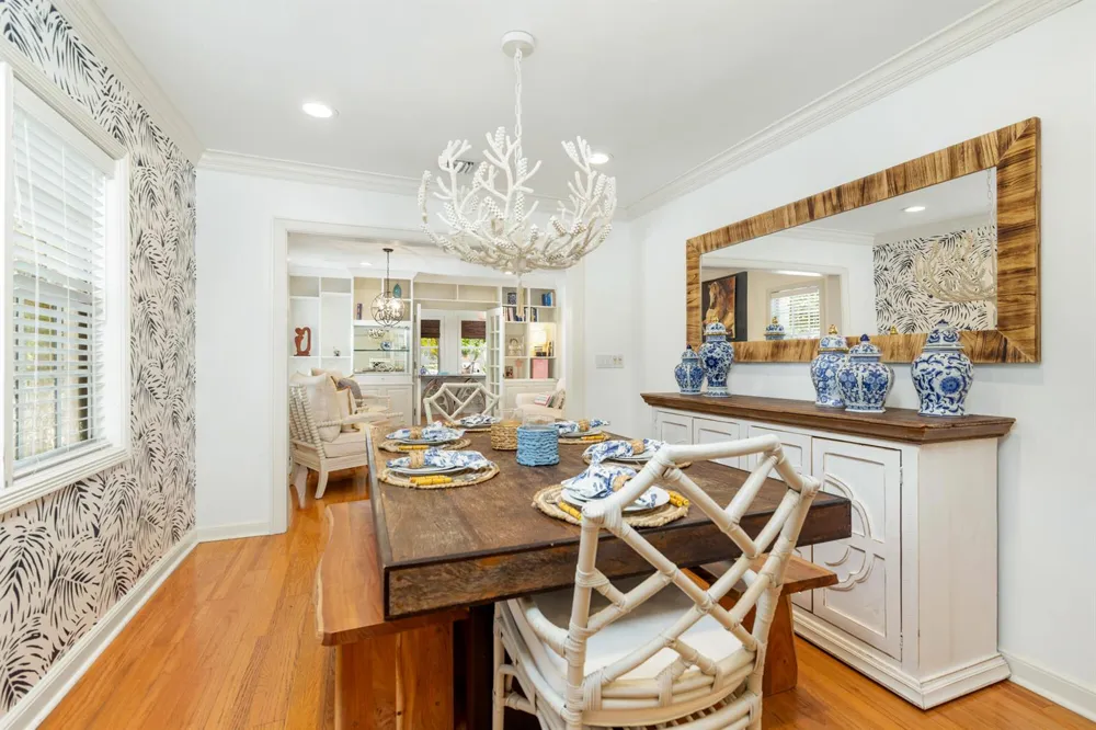 332 PILGRIM ROAD West Palm Beach, FL 33405
