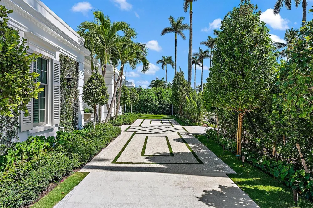 311 Polmer Park Road Palm Beach, FL 33480