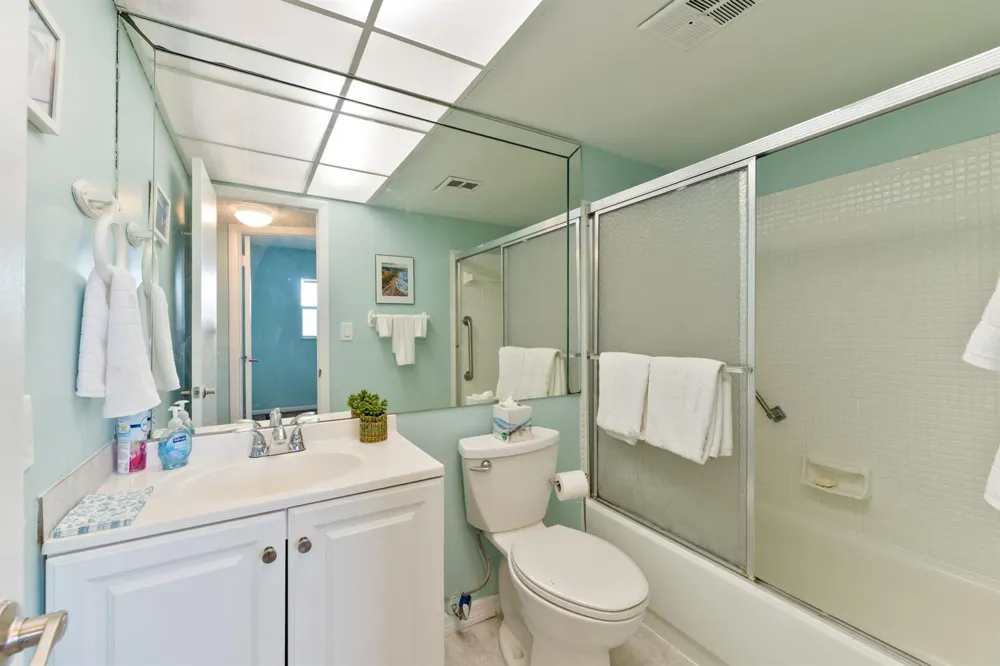 2901 E SUNRISE LAKES DRIVE E #310 Sunrise, FL 33322