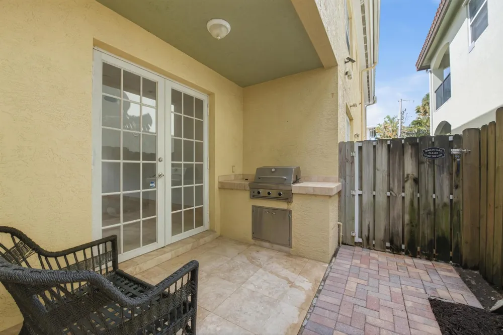 857 SW 11TH COURT Fort Lauderdale, FL 33315