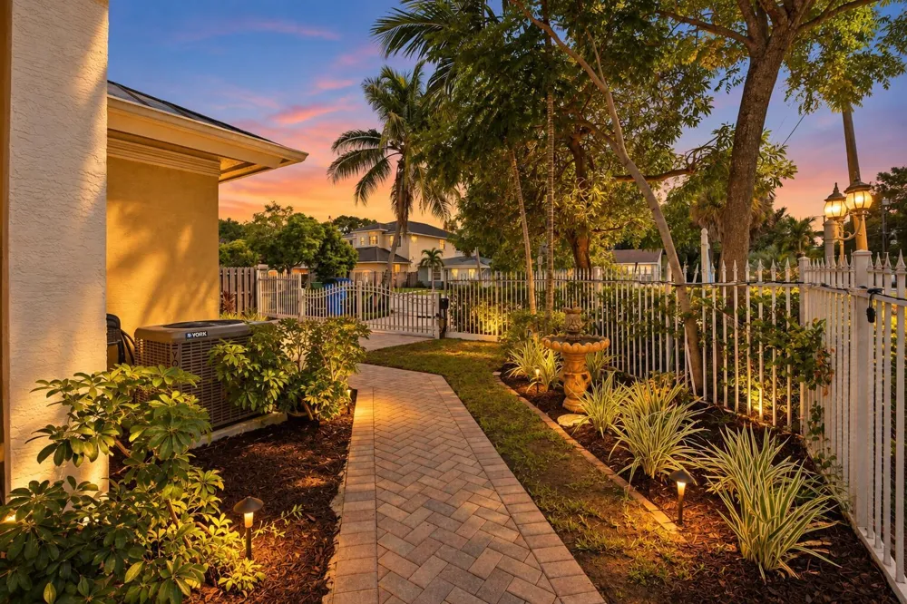 857 SW 11TH COURT Fort Lauderdale, FL 33315