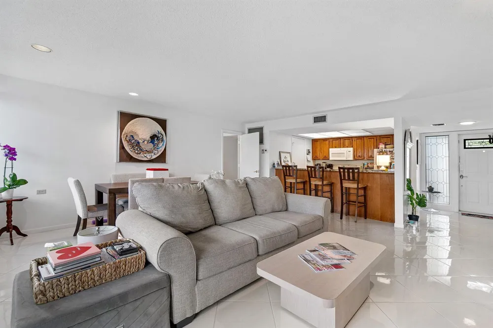 20045 Boca W Drive Boca Raton, FL 33434