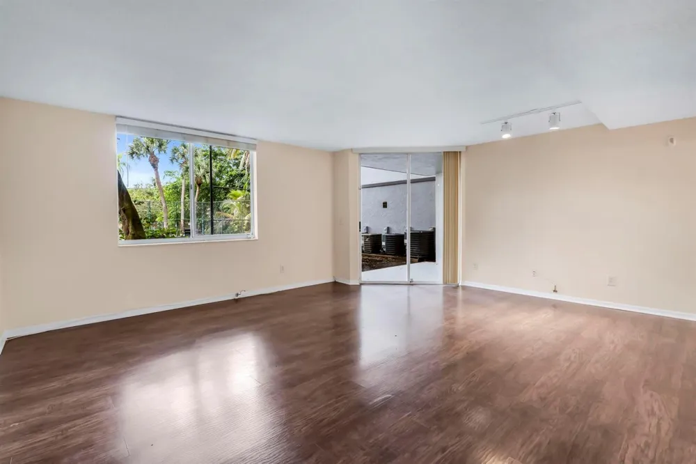 3985 W MCNAB ROAD #A108 Pompano Beach, FL 33069
