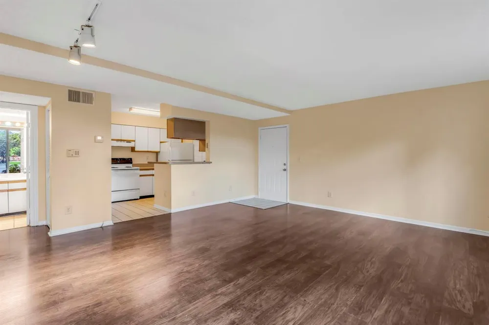 3985 W MCNAB ROAD #A108 Pompano Beach, FL 33069