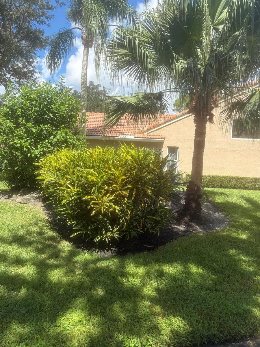 1604 Rosewood Way Palm Beach Gardens, FL 33418