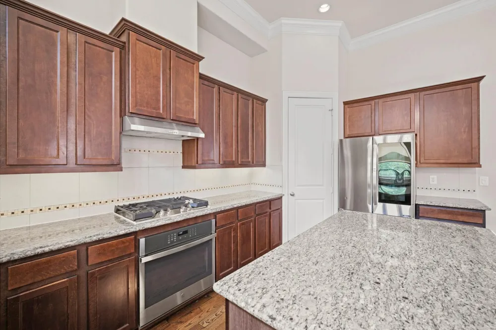 2710 Arabelle Grove Houston, TX 77007