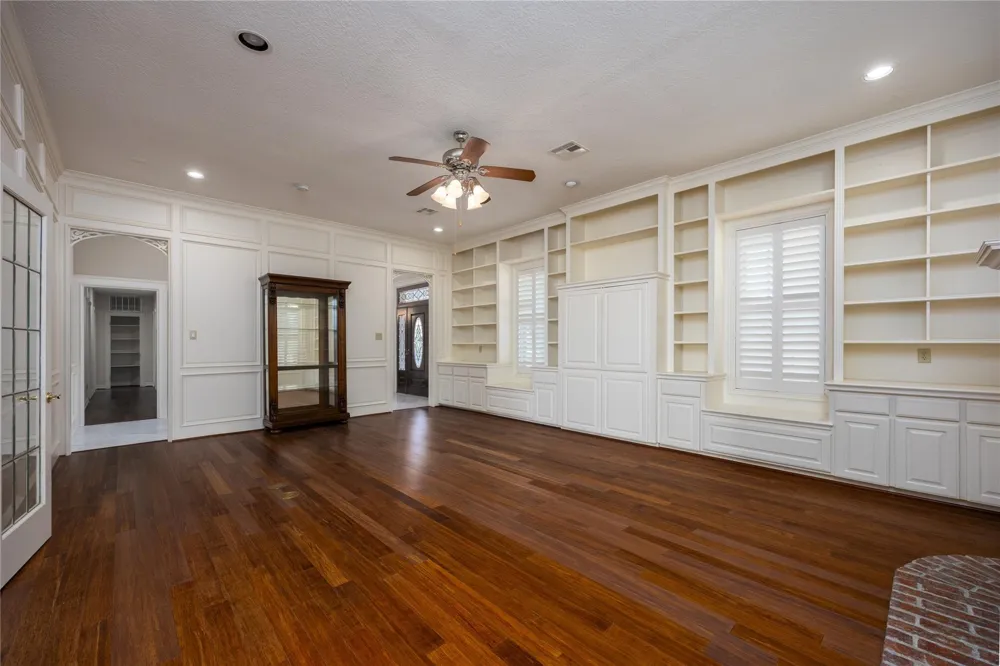 13224 Bay Place Drive Beach City, TX 77523