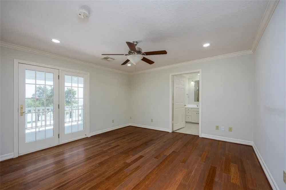 13224 Bay Place Drive Beach City, TX 77523