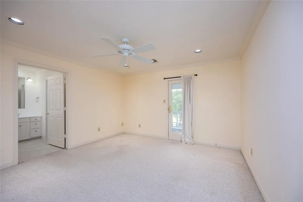 13224 Bay Place Drive Beach City, TX 77523