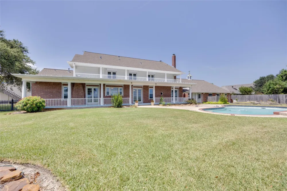 13224 Bay Place Drive Beach City, TX 77523