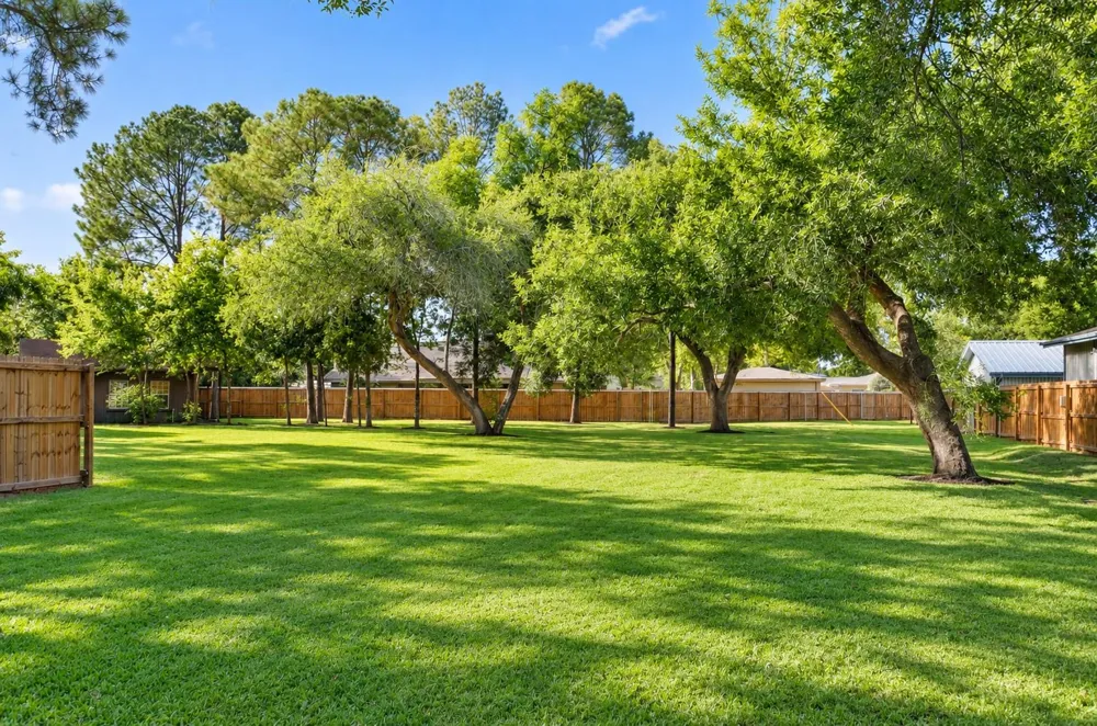 11620 Old Main Street Loop Road Houston, TX 77025