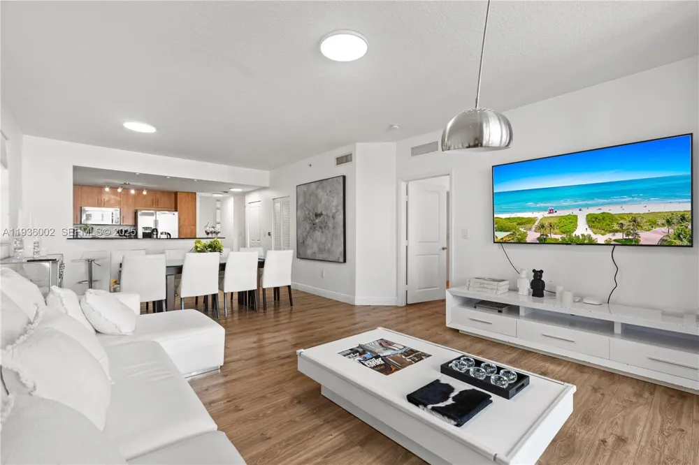 7918 Harbor Island Dr #212 North Bay Village, FL 33141