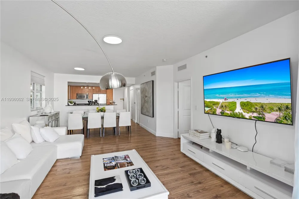7918 Harbor Island Dr #212 North Bay Village, FL 33141