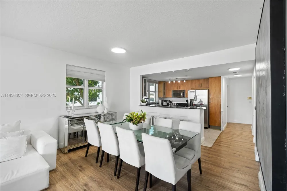 7918 Harbor Island Dr #212 North Bay Village, FL 33141