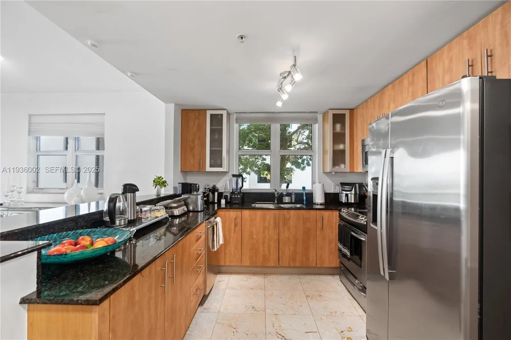 7918 Harbor Island Dr #212 North Bay Village, FL 33141