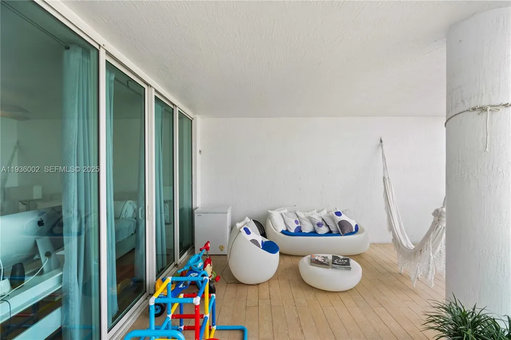 7918 Harbor Island Dr #212 North Bay Village, FL 33141