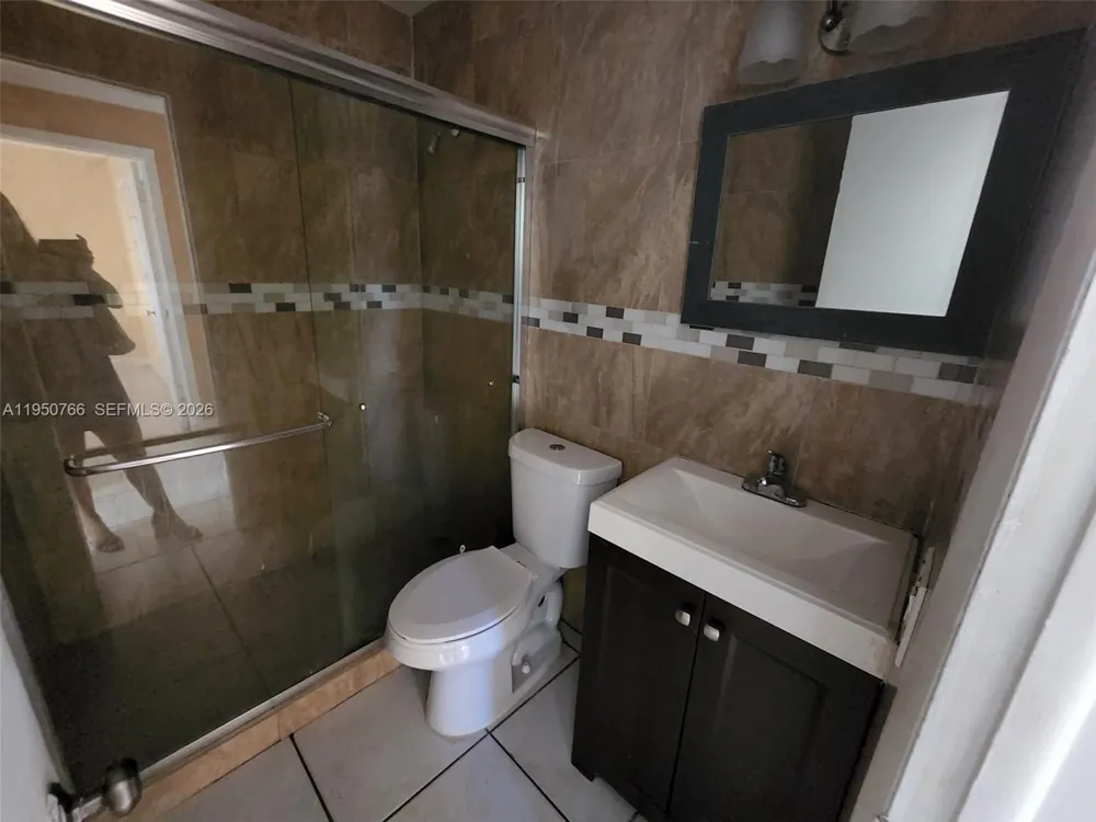 9438 SW 51st St Cooper City, FL 33328