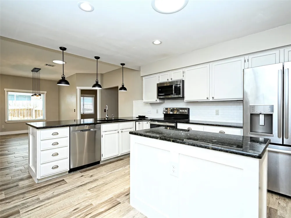 8406 Racine Trail Austin, TX 78717