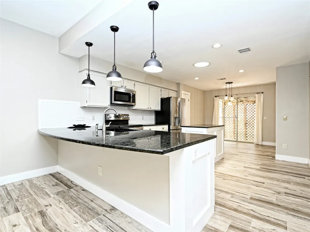 8406 Racine Trail Austin, TX 78717