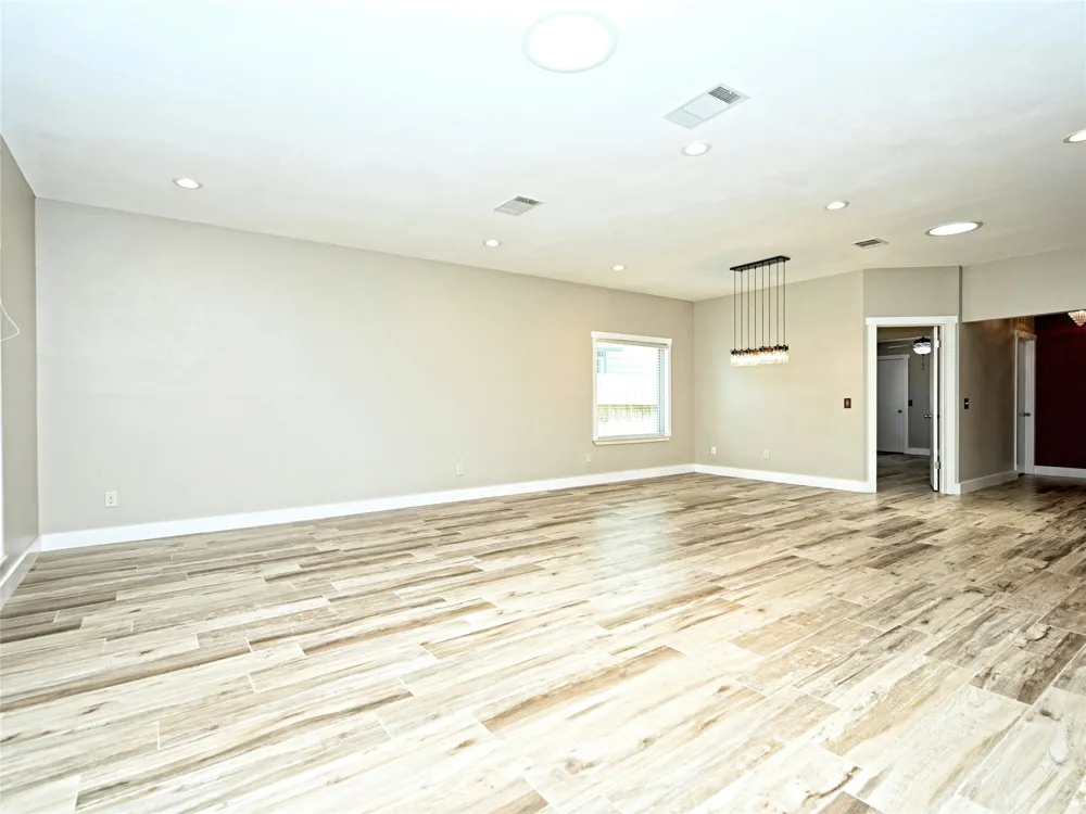 8406 Racine Trail Austin, TX 78717