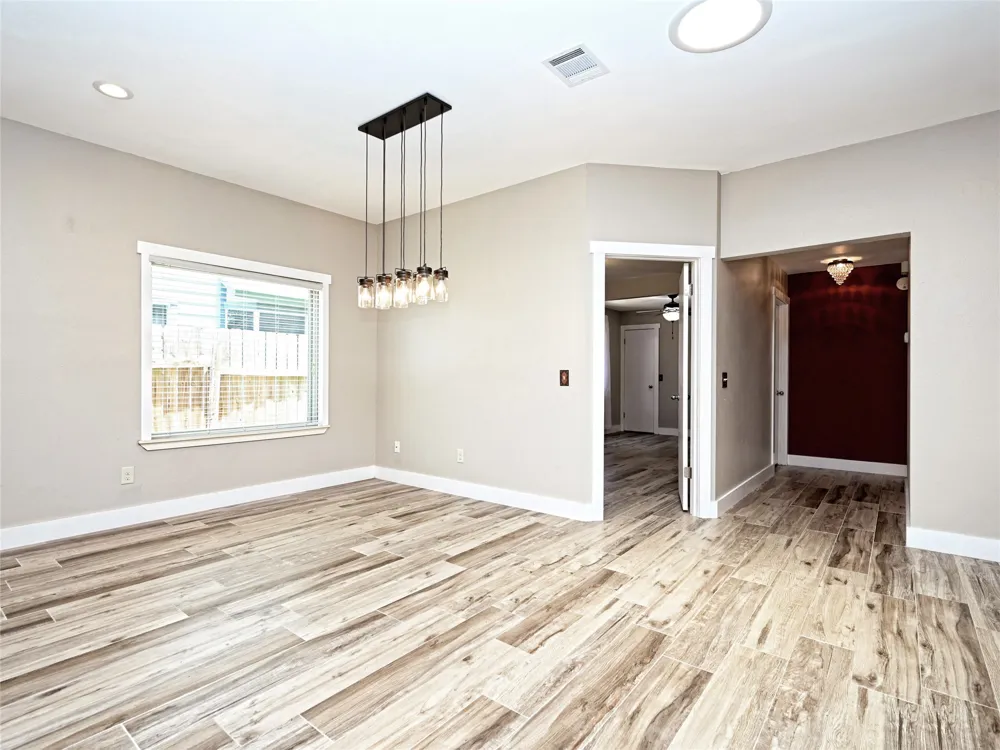 8406 Racine Trail Austin, TX 78717