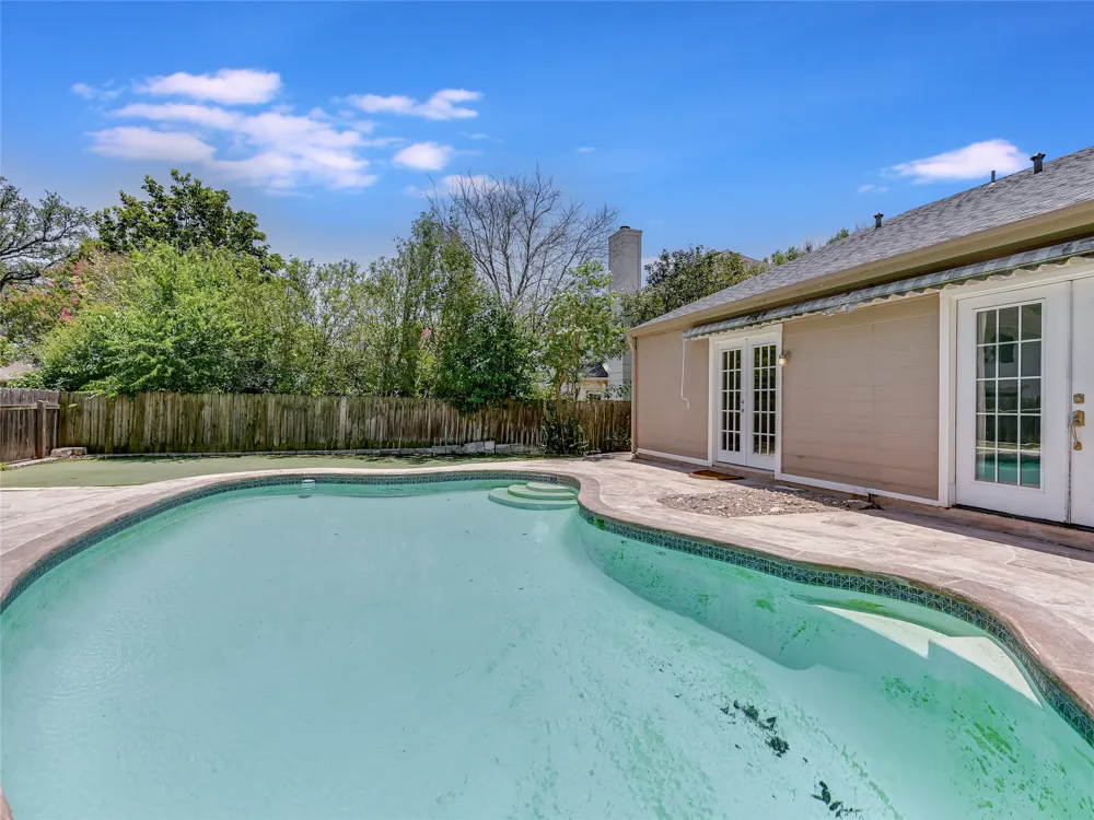 8406 Racine Trail Austin, TX 78717