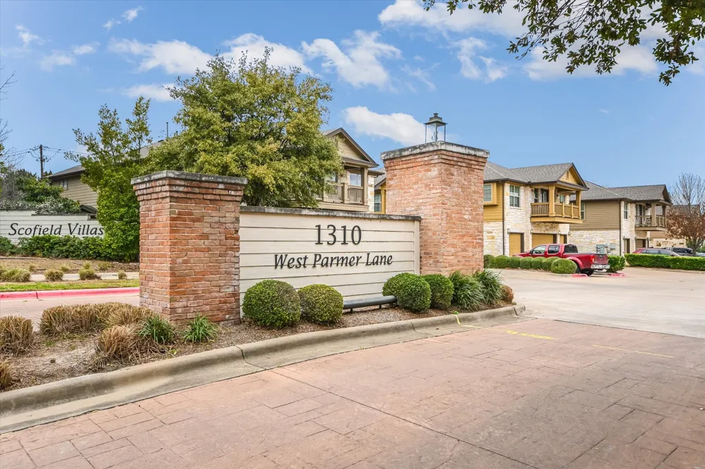 1310 W Parmer Lane #302 Austin, TX 78727