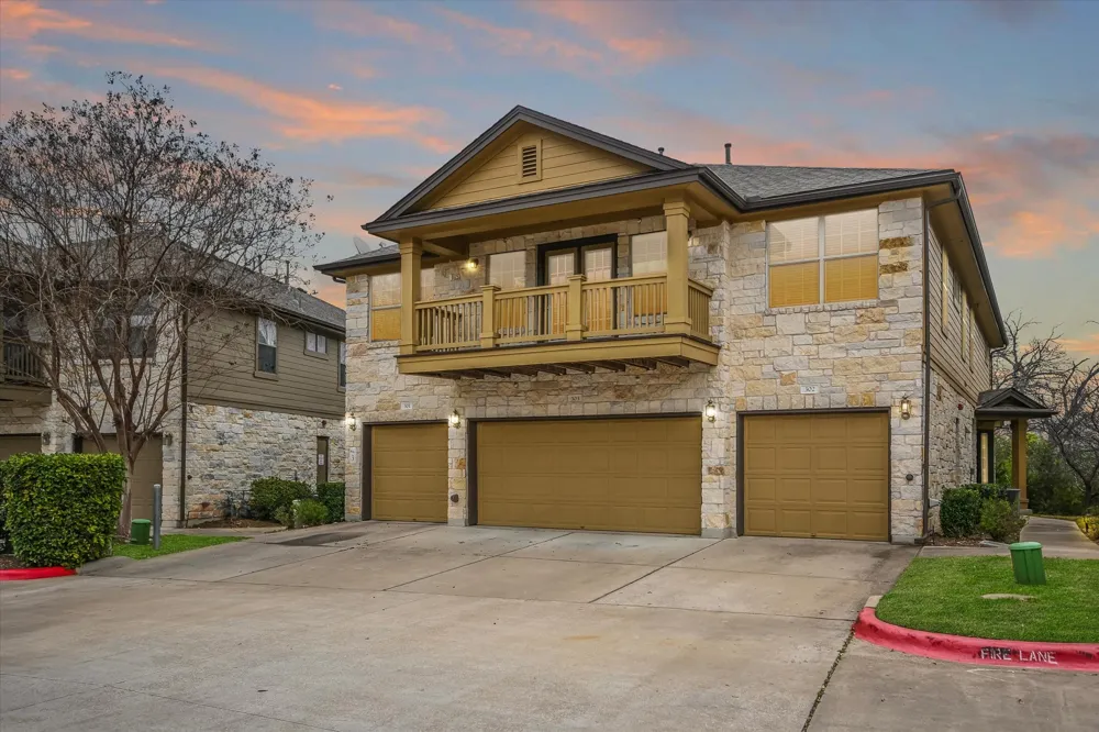 1310 W Parmer Lane #302 Austin, TX 78727
