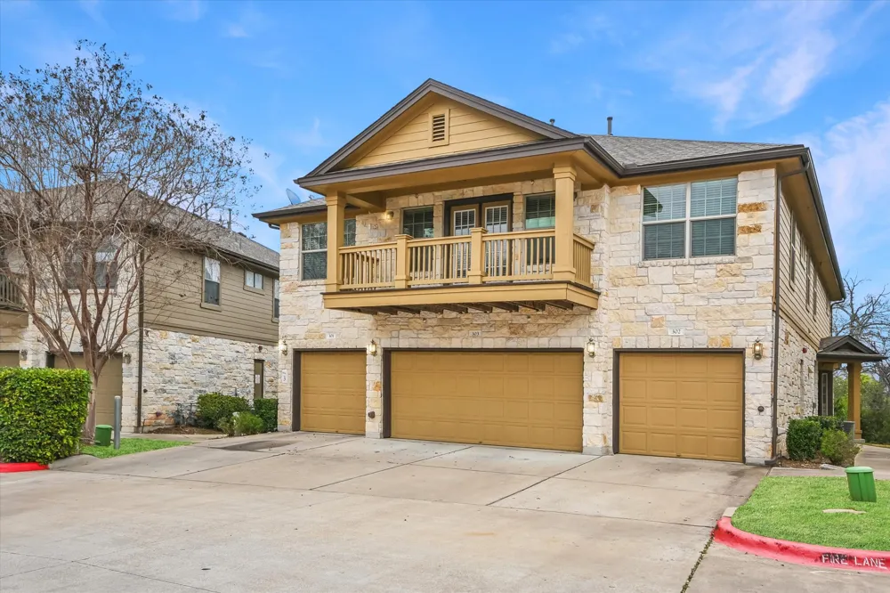 1310 W Parmer Lane #302 Austin, TX 78727