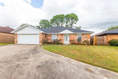8502 Lynwood Lane