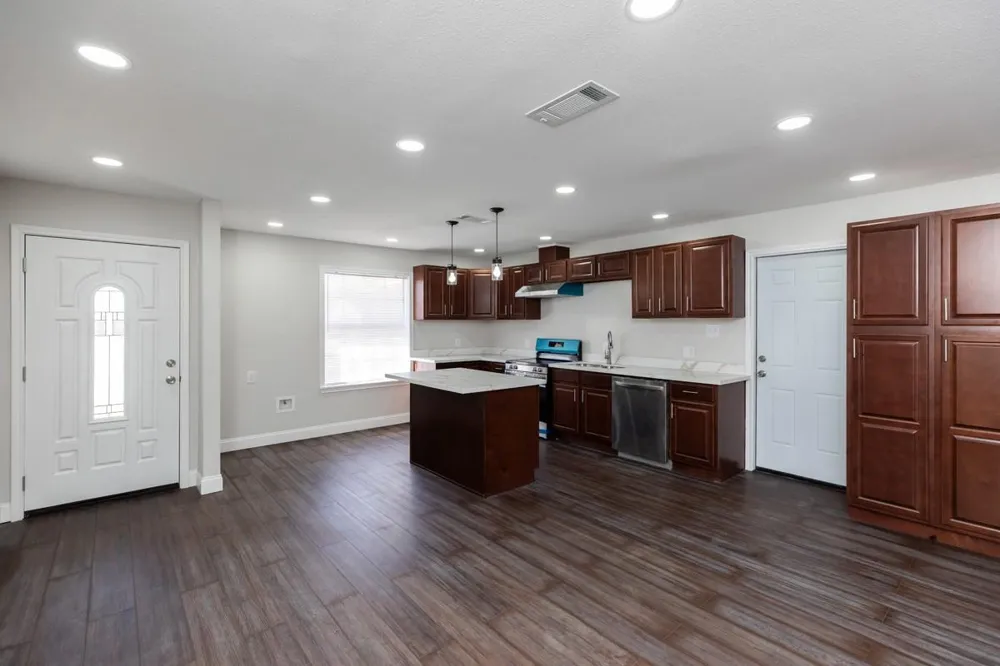 8502 Lynwood Lane Port Arthur, TX 77642