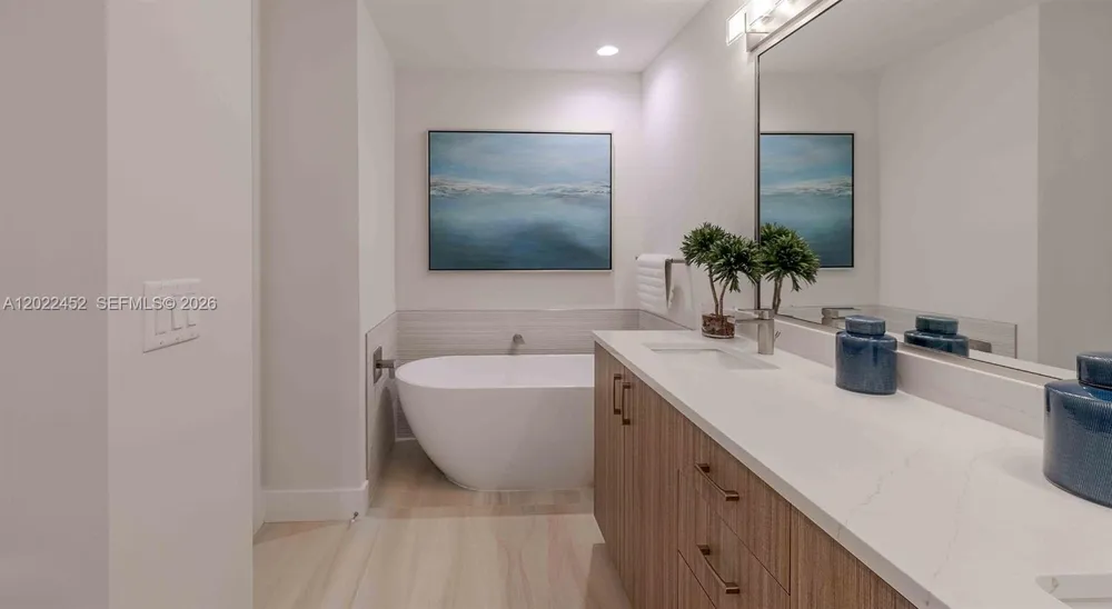 151 NE 5th Ave #Vista Delray Beach, FL 33483