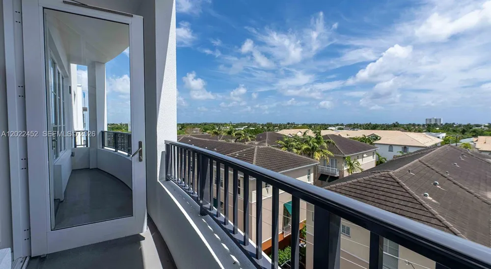 151 NE 5th Ave #Vista Delray Beach, FL 33483