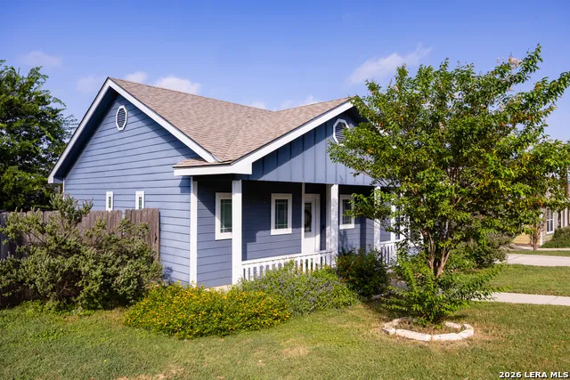 129 JASPER LN Kerrville, TX 78028