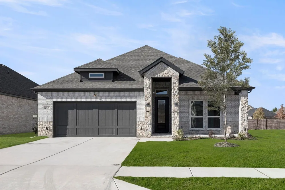 2136 Valencia Drive Little Elm, TX 75068