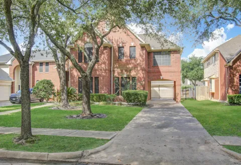 6207 Dove Prairie Court