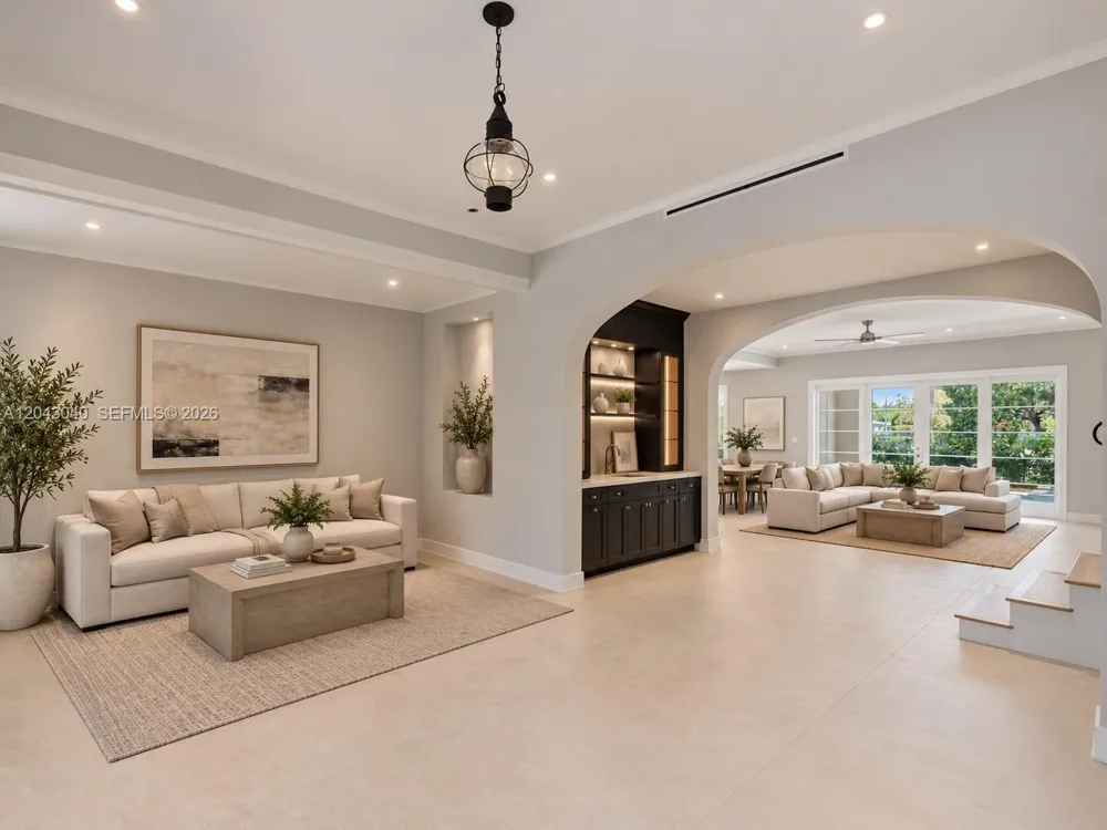 6333 SW 69th St South Miami, FL 33143